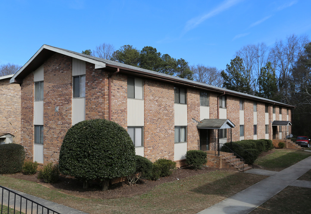 Glendale Apartments in Smyrna, GA - Building Photo