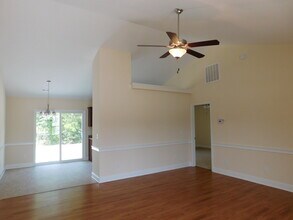 300 Church Hill Ct in New Bern, NC - Building Photo - Building Photo