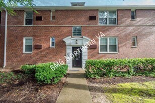 108 N George Mason Dr in Arlington, VA - Building Photo