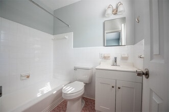 The Corvette Apartments in St. Petersburg, FL - Foto de edificio - Interior Photo