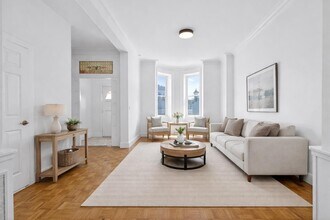 701 Bergen Ave in Jersey City, NJ - Building Photo - Building Photo