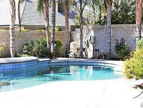 12309 Thornwood Dr in Bakersfield, CA - Foto de edificio - Building Photo