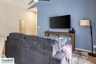 1799 FM 528 Rd in Webster, TX - Foto de edificio - Building Photo