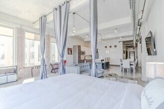 500 S Ervay St in Dallas, TX - Building Photo - Building Photo