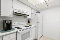 5800 Hollywood Blvd, Unit 217 photo'