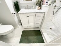 108 Buttonwood St photo'