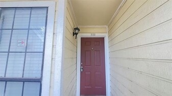 9601 Forest Ln in Dallas, TX - Building Photo