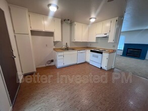 5919 Montecito Blvd in Santa Rosa, CA - Building Photo - Building Photo