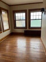 324 N 38th St in Omaha, NE - Building Photo