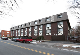 69 Gillett St in Hartford, CT - Building Photo - Building Photo