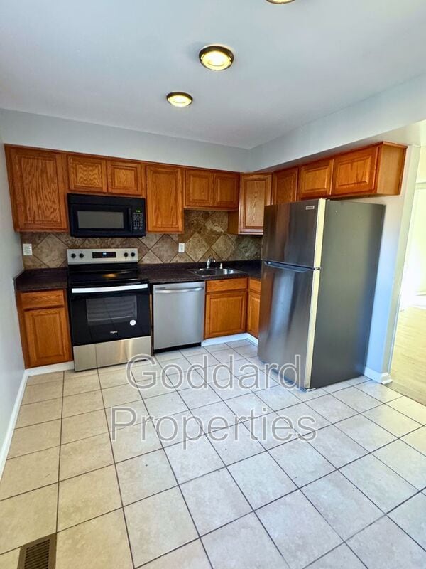 7326 Mossy Brink Ct in Columbia, MD - Building Photo - Building Photo