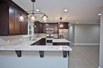 1206 Convair St in Bentonville, AR - Building Photo - Building Photo