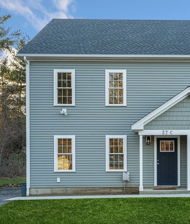 57 Maple Ave in Rutland, MA - Building Photo - Building Photo