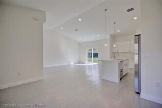 6909 Salem Ct in Sebring, FL - Building Photo - Building Photo