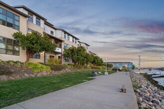 2875 Regatta Dr in Oakland, CA - Building Photo - Building Photo