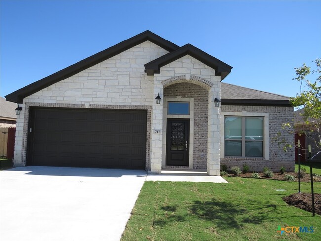 717 Holstein Dr in Belton, TX - Building Photo - Building Photo
