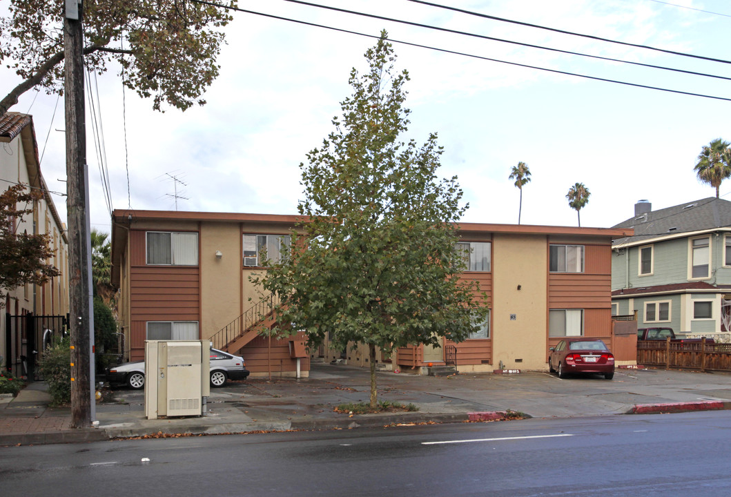 65 S 11th St in San Jose, CA - Foto de edificio