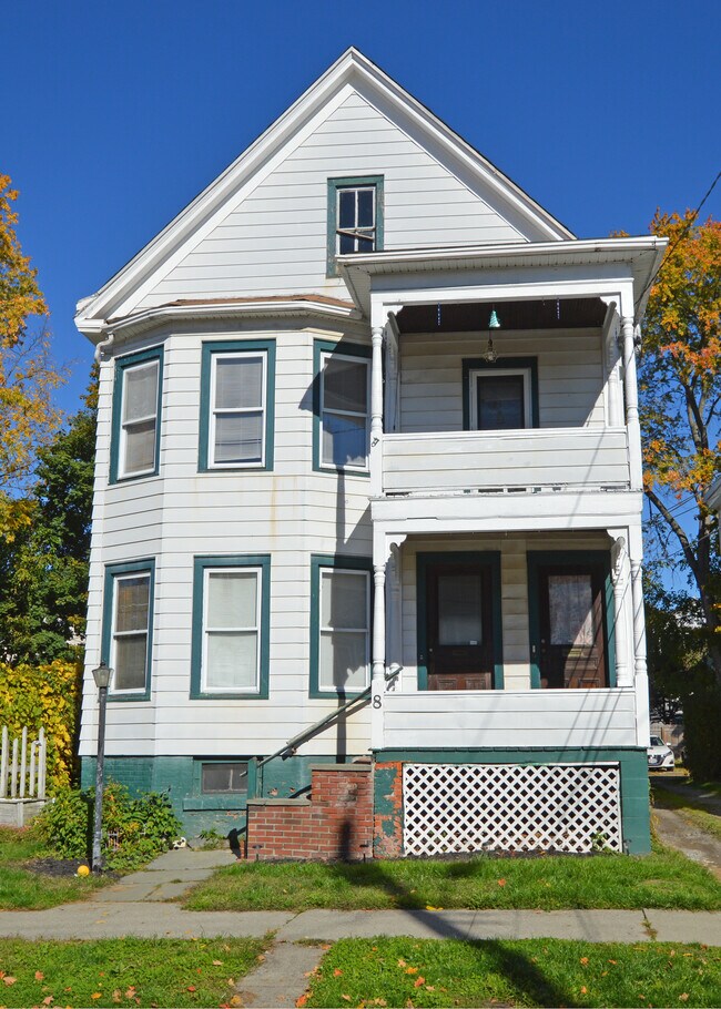 8 Dean Pl Rentals in Poughkeepsie, NY