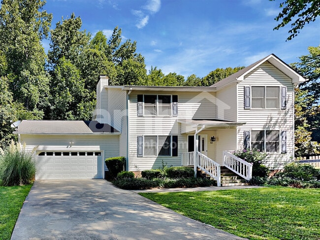 property at 6112 Glenridge Ct