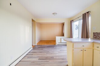 411 Av. Copernic in Laval, QC - Building Photo - Building Photo