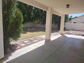 5825 W Wethersfield Dr in Glendale, AZ - Building Photo - Building Photo
