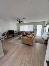 702 NE 10th Ave in Boynton Beach, FL - Building Photo - Building Photo
