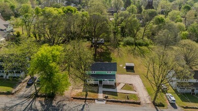 231 Broadway St in Glendale, SC - Building Photo - Building Photo