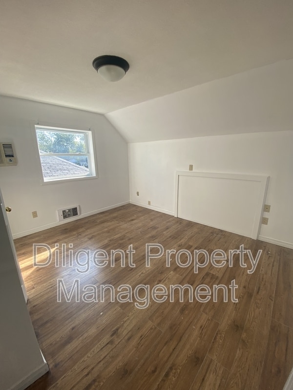 612 Romaine St in Peterborough, ON - Building Photo - Building Photo