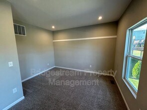 1161 Elloway Pl in Fairborn, OH - Building Photo - Building Photo