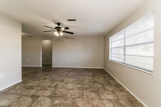 11600 Nature Trail in Port Richey, FL - Building Photo - Building Photo