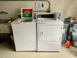 1175 Clayton St in San Francisco, CA - Building Photo - Building Photo