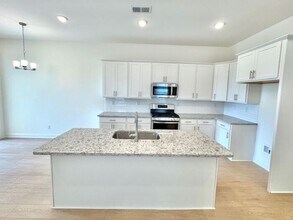 4833 Chatelet Dr in Olive Branch, MS - Building Photo - Building Photo