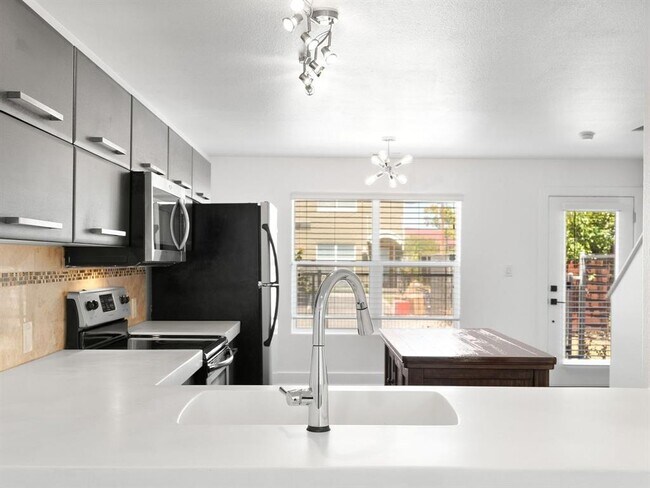property at 1101 Grove Blvd