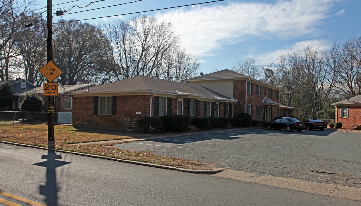 Craig Gardens Apartments in Charlotte, NC - Building Photo