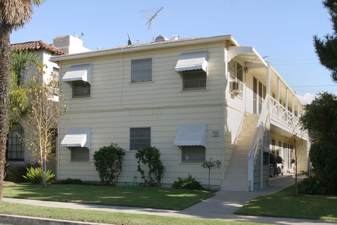 1130 Bennett Ave in Long Beach, CA - Building Photo