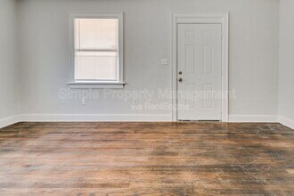 944 East Dr in Oklahoma City, OK - Building Photo - Building Photo