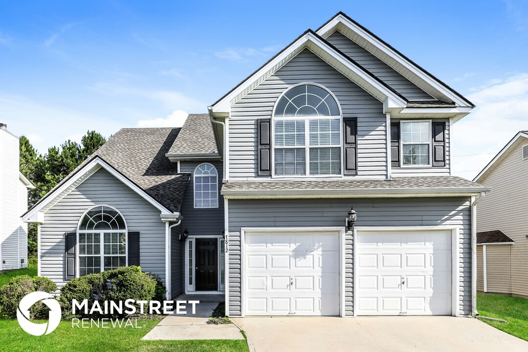 7812 Bell Tower Ln in Fairburn, GA - Building Photo