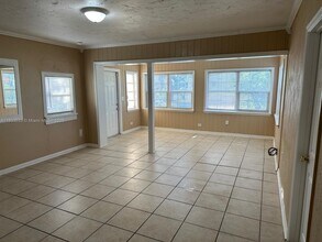 221 W 27th St in West Palm Beach, FL - Building Photo - Building Photo