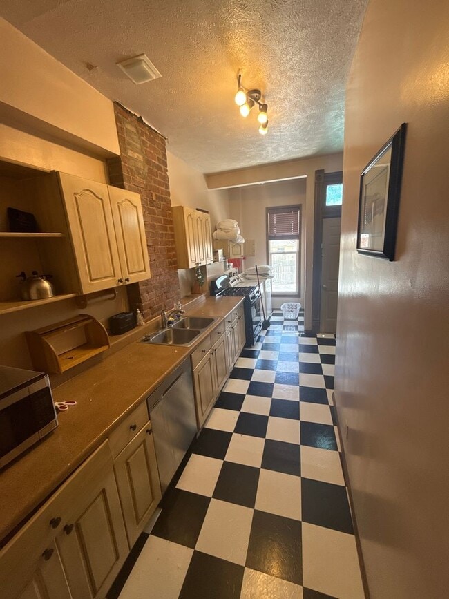 1315 S 32nd St in Omaha, NE - Building Photo - Building Photo