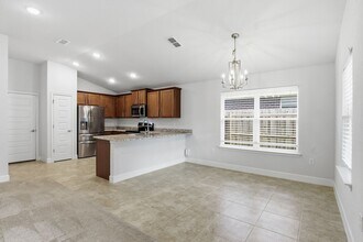 15951 NW 123rd Ave in Alachua, FL - Building Photo - Building Photo