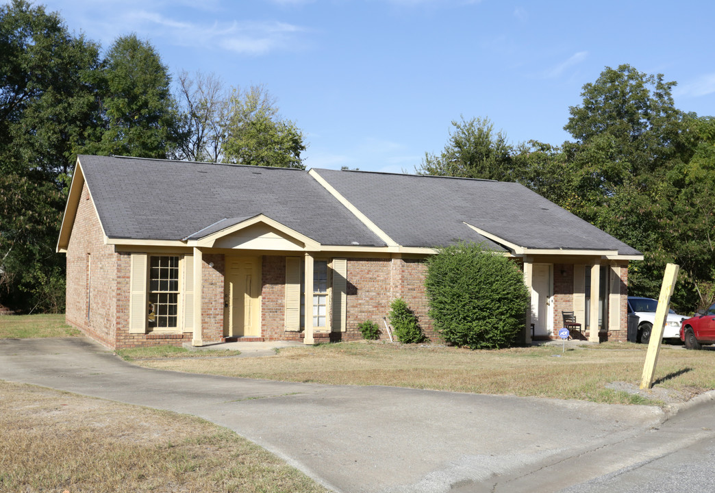 4145-4147 Montclair Dr in Columbus, GA - Building Photo