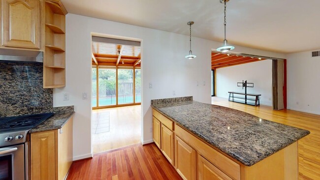 21 Bretano Way in Kentfield, CA - Building Photo - Building Photo