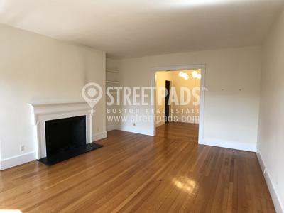 504 Beacon St in Boston, MA - Foto de edificio - Building Photo