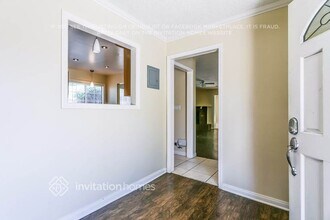 7318 Zelzah Ave in Los Angeles, CA - Foto de edificio - Building Photo