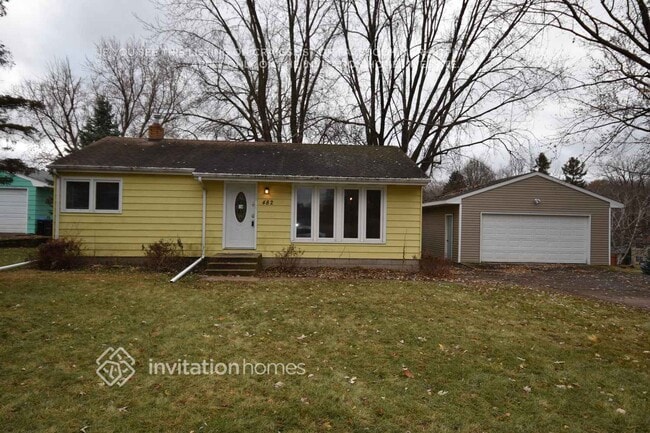 482 Eldridge Ave W