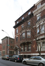 2122 Locust St in Philadelphia, PA - Building Photo - Building Photo