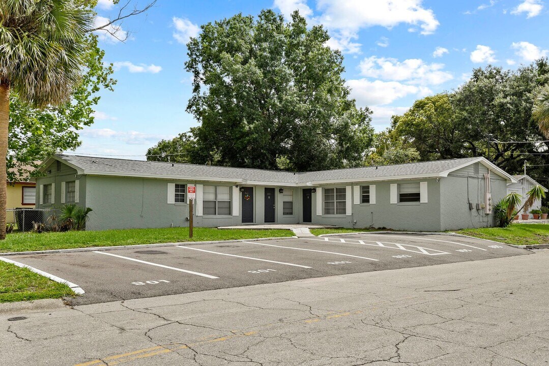 805 Ocean St in Kissimmee, FL - Building Photo