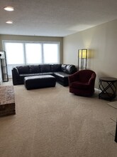 559 Malletts Bay Ave in Colchester, VT - Building Photo - Building Photo