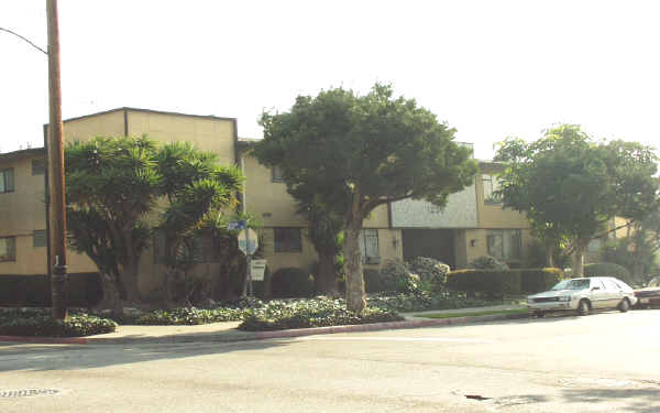 1256 Tamarind Ave in Los Angeles, CA - Building Photo - Building Photo