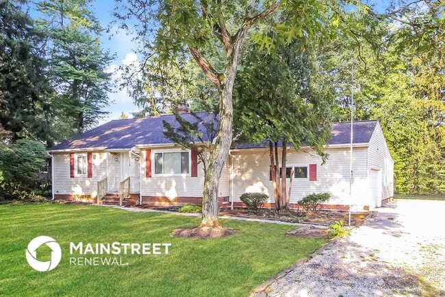 property at 7018 SOM Center Road
